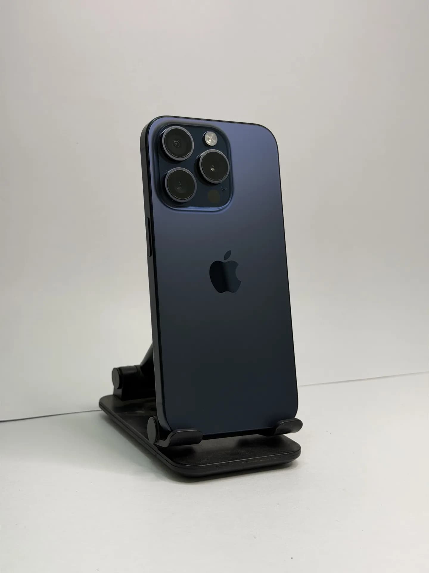 Super Saver Deals Apple iPhone 15 Pro 128 Blue Titanium — view 1